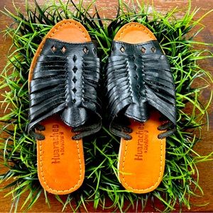 Black size 6 BEAR PAW huarache sandals. Never worn!